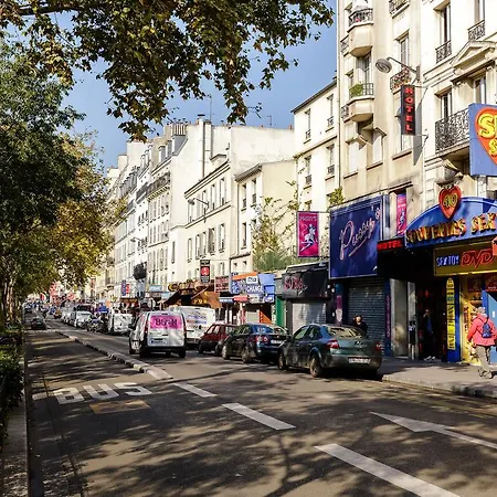 Charming Montmartre Pigalle 巴黎