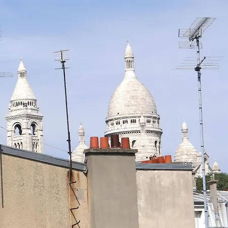 Charming Montmartre Pigalle 巴黎