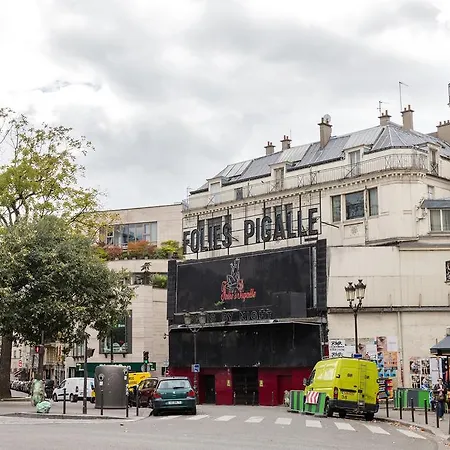 Charming Montmartre Pigalle * 巴黎